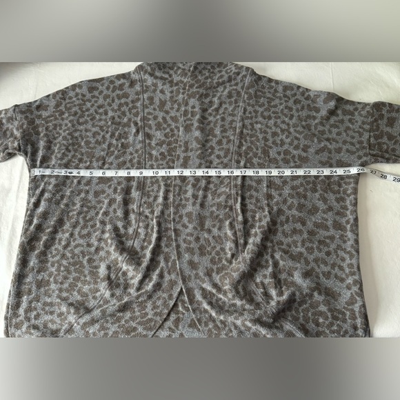 SUNDRY Leopard Print Cardigan Size 2/M - Picture 12 of 13
